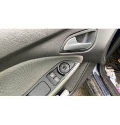 Moteur essuie glace avant gauche FORD FOCUS 3