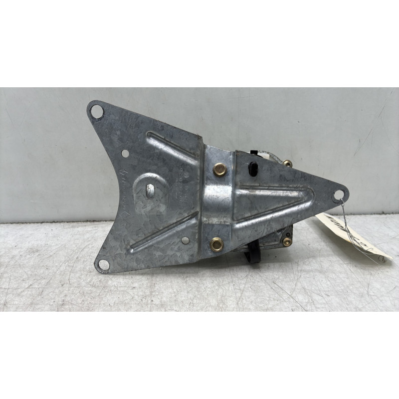 Moteur essuie glace arriere RENAULT TWINGO 1 Photo n°4