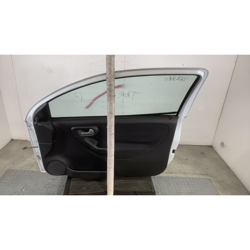 Porte avant droit OPEL CORSA C Photo n°6