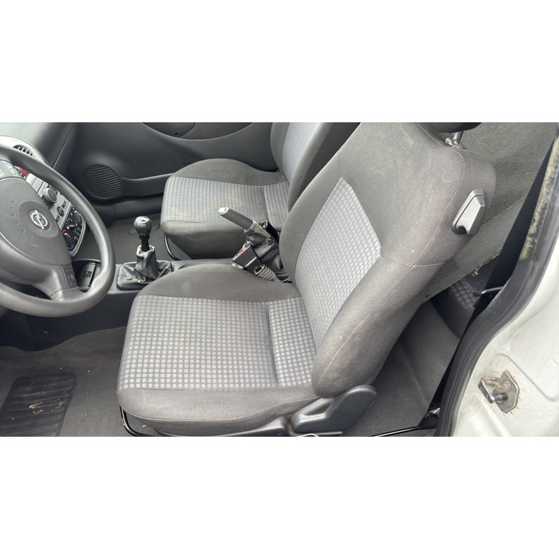 Porte avant droit OPEL CORSA C Photo n°18