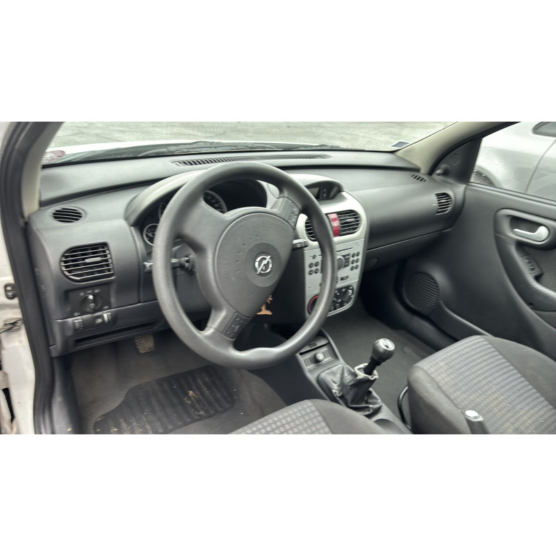 Porte avant droit OPEL CORSA C Photo n°19