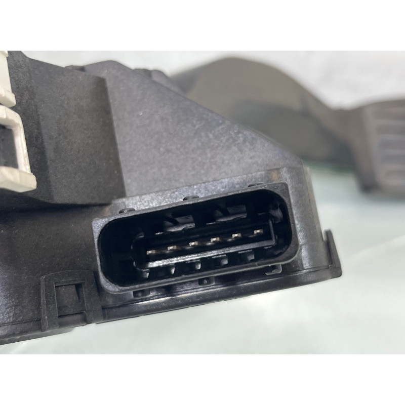 Pedale d'accelerateur OPEL CORSA D Photo n°4