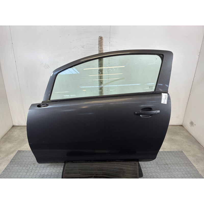 Porte avant gauche OPEL CORSA D Photo n°1