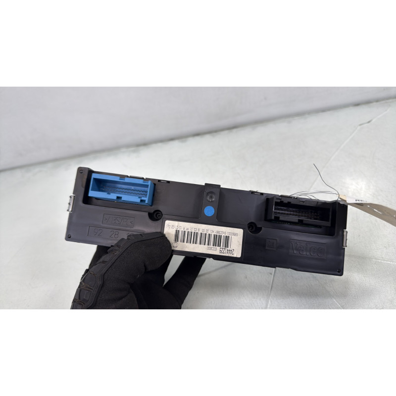 Commande chauffage OPEL VECTRA C Photo n°3