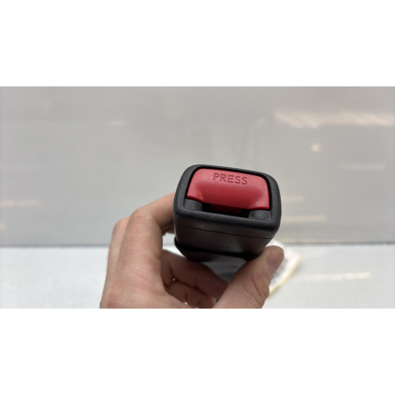 Attache ceinture avant droit CITROEN C1 1 Photo n°4