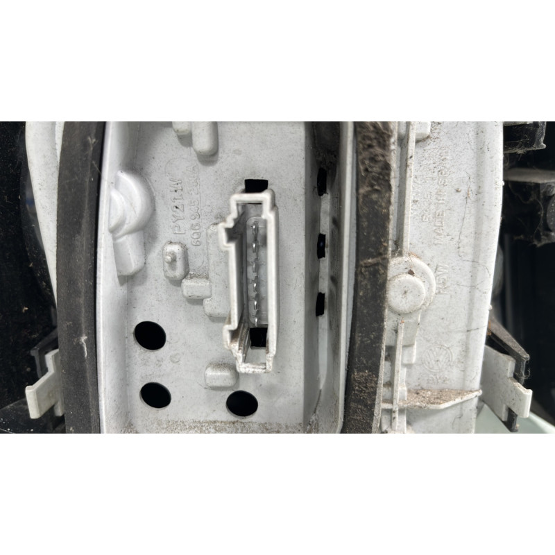Feu arriere principal droit (feux) VOLKSWAGEN POLO 4 Photo n°3