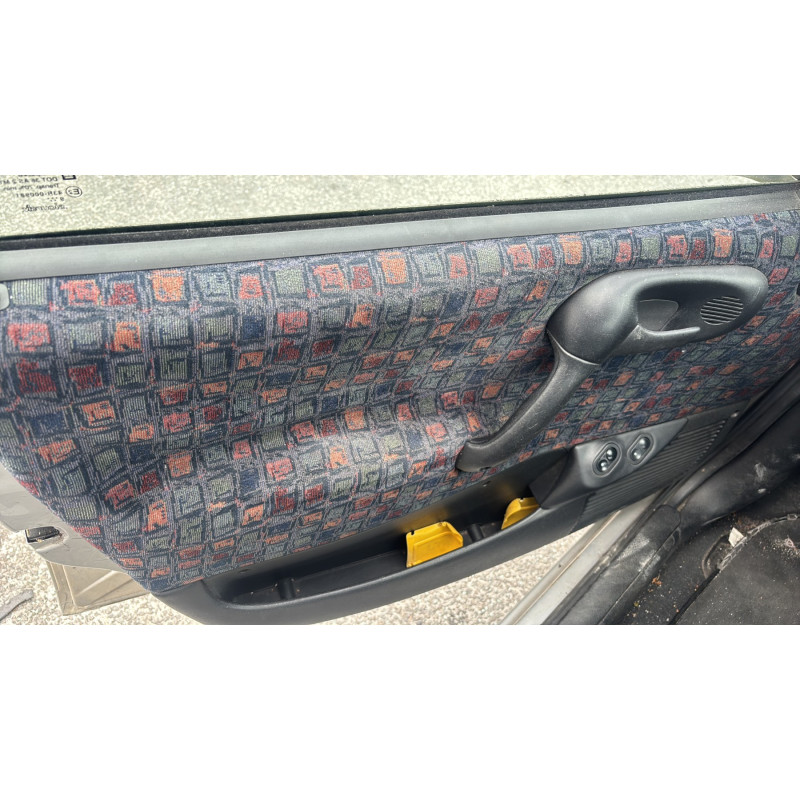 Malle/Hayon arriere OPEL CORSA B Photo n°14