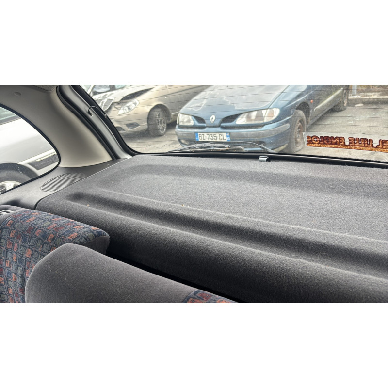 Malle/Hayon arriere OPEL CORSA B Photo n°16