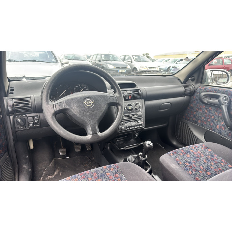 Porte avant gauche OPEL CORSA B Photo n°17