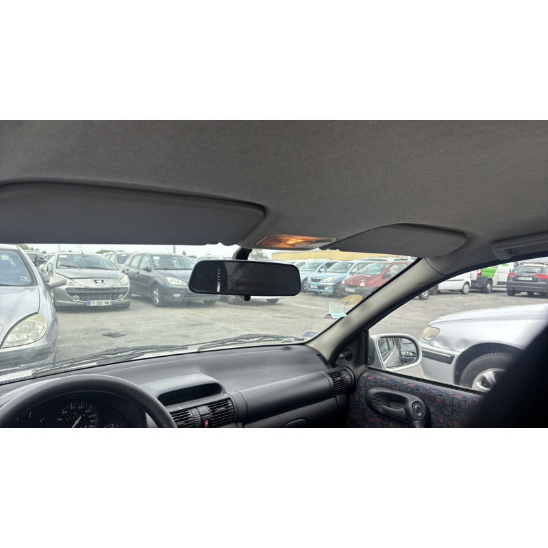 Porte avant gauche OPEL CORSA B Photo n°18