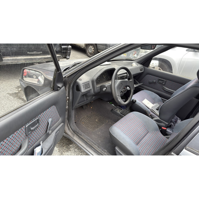 Poignee porte avant gauche PEUGEOT 106 Photo n°16