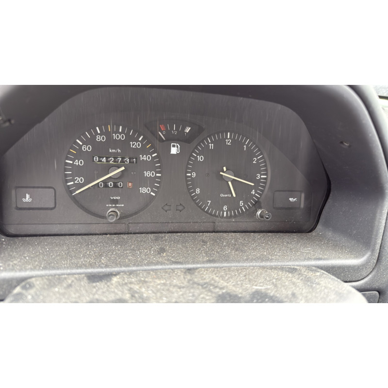 Poignee porte avant gauche PEUGEOT 106 Photo n°18