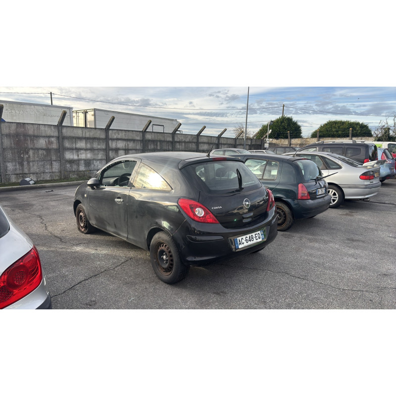 Plage arriere OPEL CORSA D Photo n°9