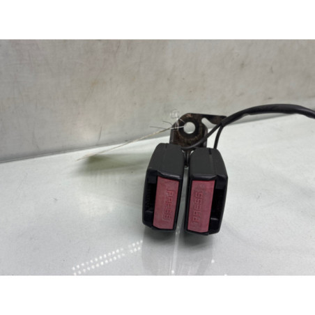 Attache ceinture arriere droit PEUGEOT 207