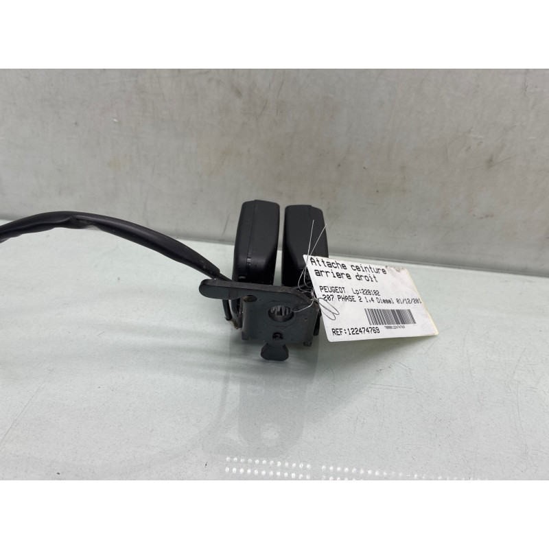 Attache ceinture arriere droit PEUGEOT 207 Photo n°3