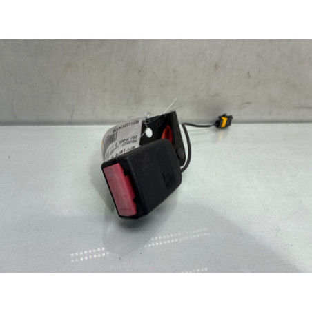 Attache ceinture arriere gauche PEUGEOT 207