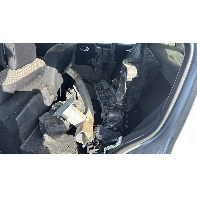 Porte avant droit RENAULT MEGANE 2 Photo n°18