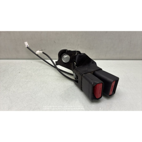 Attache ceinture arriere droit RENAULT KADJAR Photo n°1