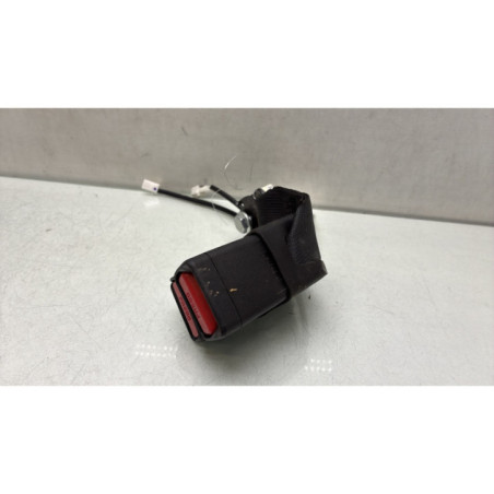 Attache ceinture arriere droit RENAULT KADJAR