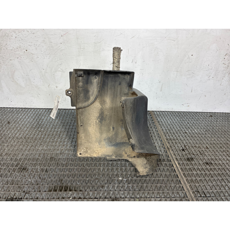 Crosse arriere droit RENAULT MASTER 3 Photo n°3