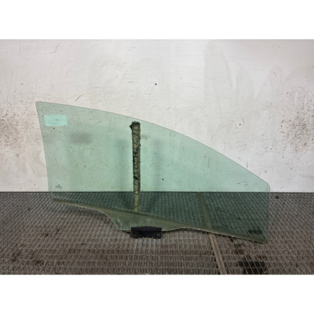 Vitre avant gauche VOLKSWAGEN FOX