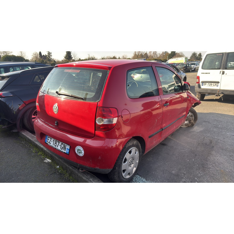 Vitre avant gauche VOLKSWAGEN FOX Photo n°5