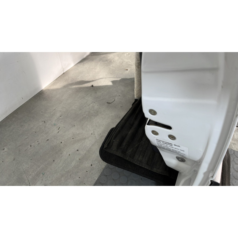 Porte avant droit OPEL ASTRA F Photo n°3