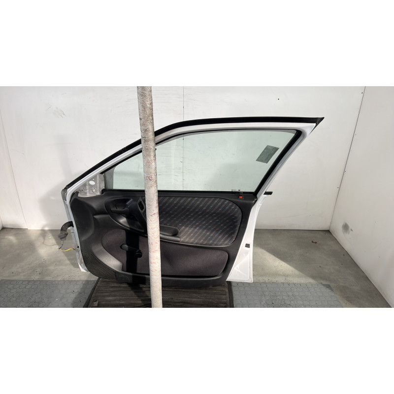 Porte avant droit OPEL ASTRA F Photo n°6