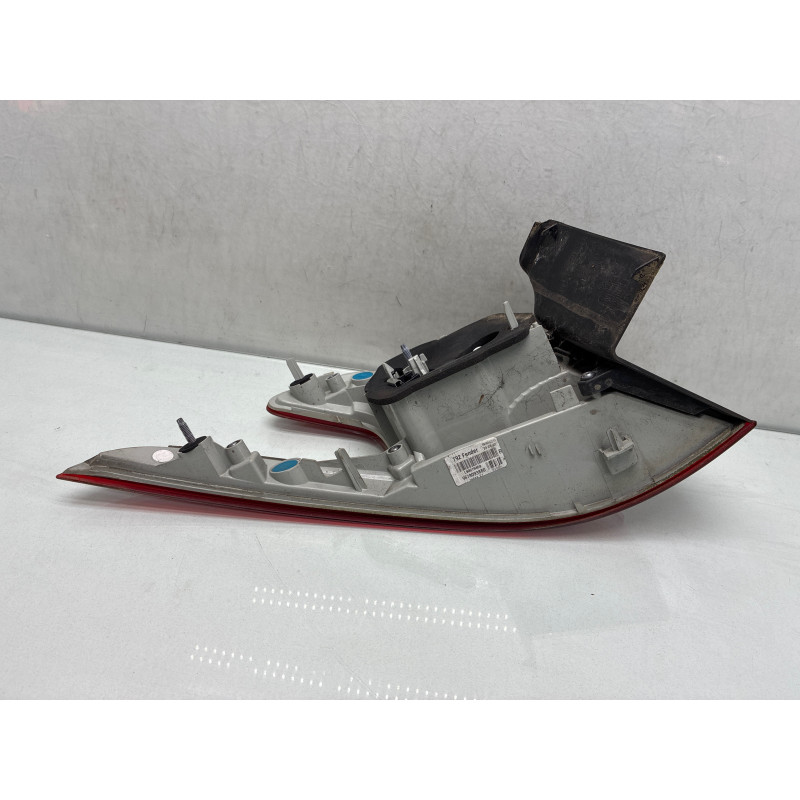 Feu arriere principal droit (feux) PEUGEOT 308 2 SW Photo n°4