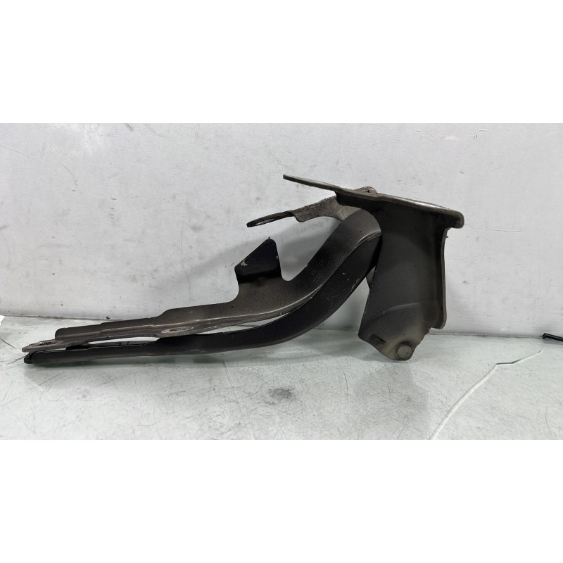 Charniere de capot PEUGEOT 308 2 SW Photo n°1