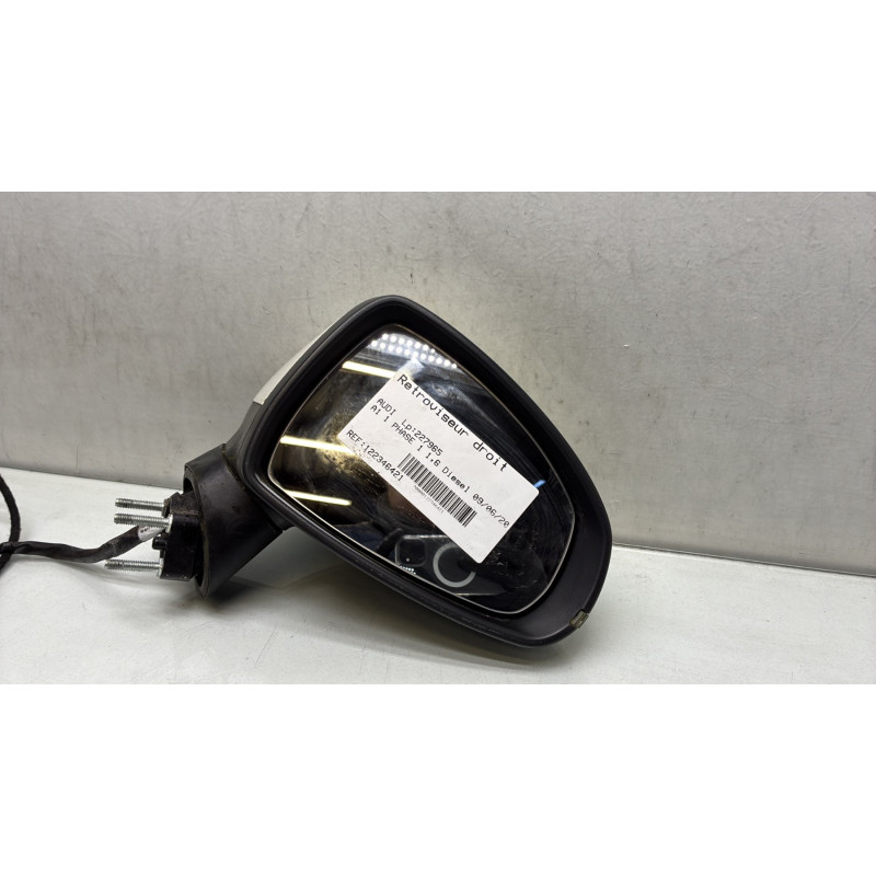 Retroviseur droit AUDI A1 1 Photo n°1