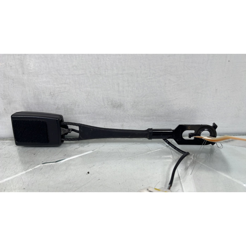 Attache ceinture avant droit PEUGEOT 3008 1 Photo n°1
