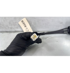 Attache ceinture avant droit PEUGEOT 3008 1