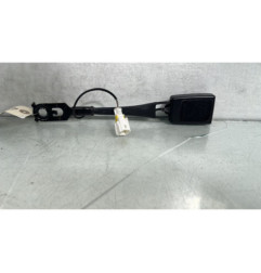 Attache ceinture avant gauche PEUGEOT 3008 1