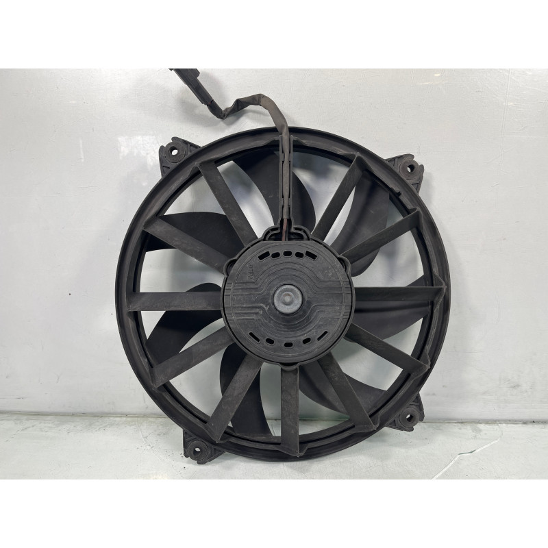 Moto ventilateur radiateur PEUGEOT 3008 1 Photo n°2