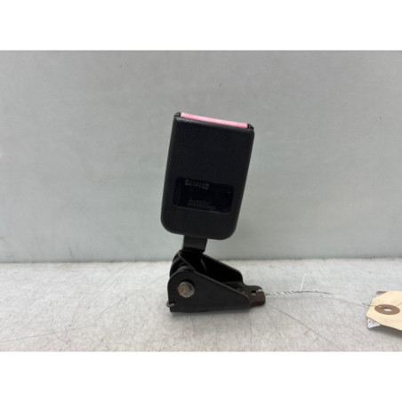 Attache ceinture arriere droit PEUGEOT 307