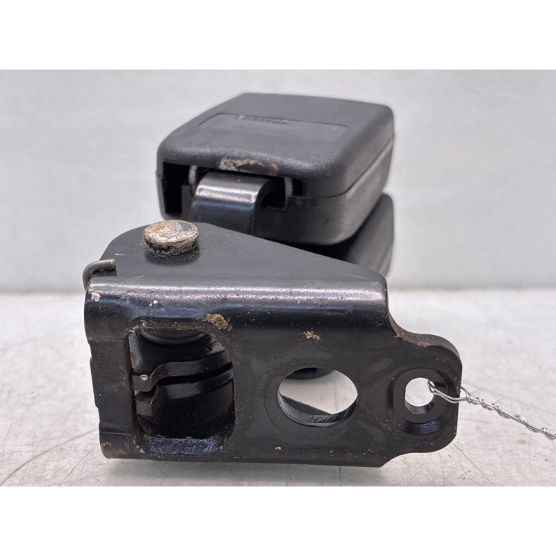 Attache ceinture arriere droit PEUGEOT 307 Photo n°3
