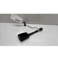 Attache ceinture avant droit OPEL ASTRA J