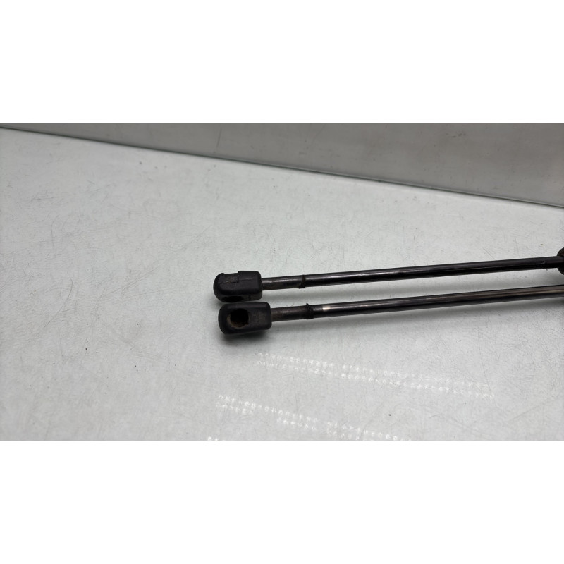 Verin de coffre OPEL ASTRA J Photo n°3