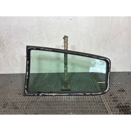 Custode arriere droit RENAULT CLIO 2