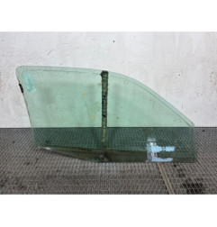 Vitre avant gauche RENAULT CLIO 2 Photo n°1