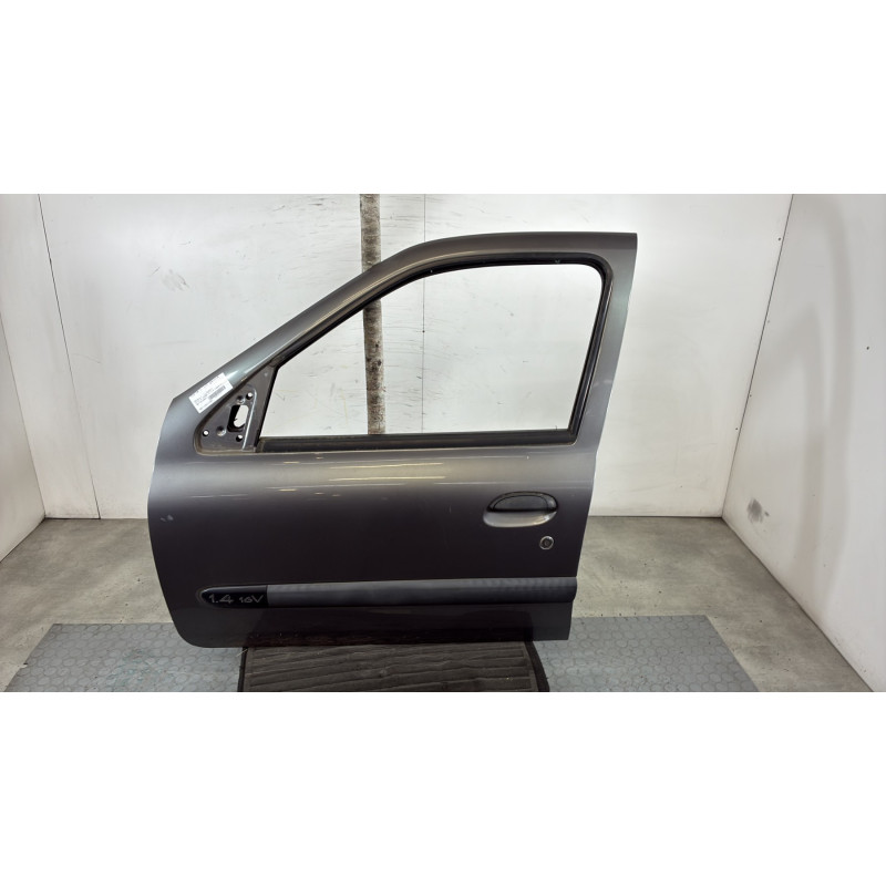 Porte avant gauche RENAULT CLIO 2 Photo n°1