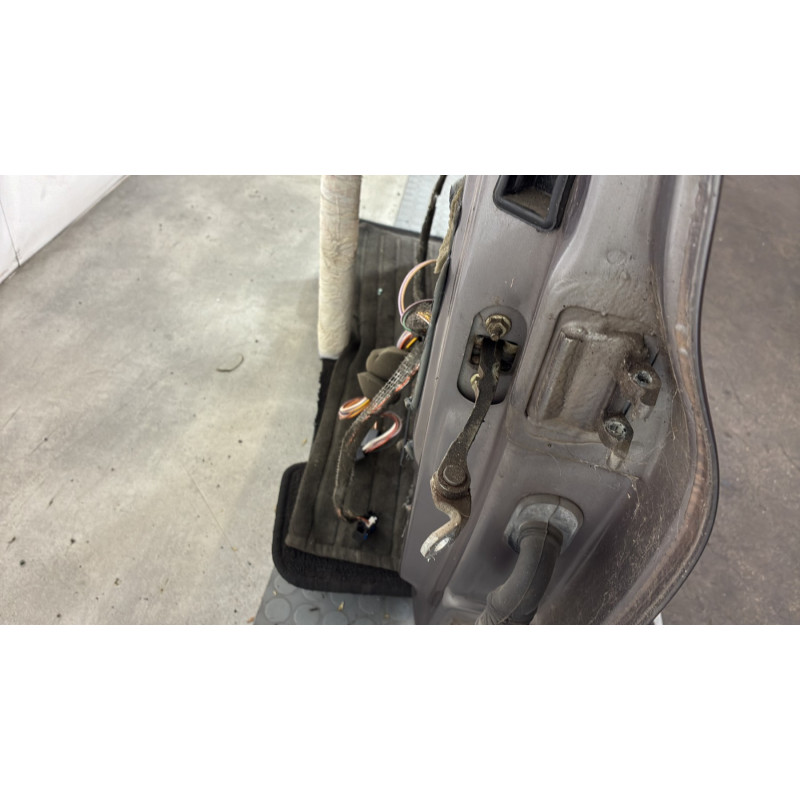 Porte avant gauche RENAULT CLIO 2 Photo n°4