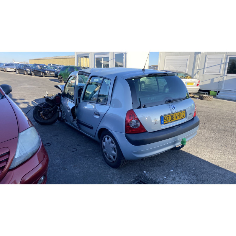 Feu arriere principal gauche (feux) RENAULT CLIO 2 Photo n°9