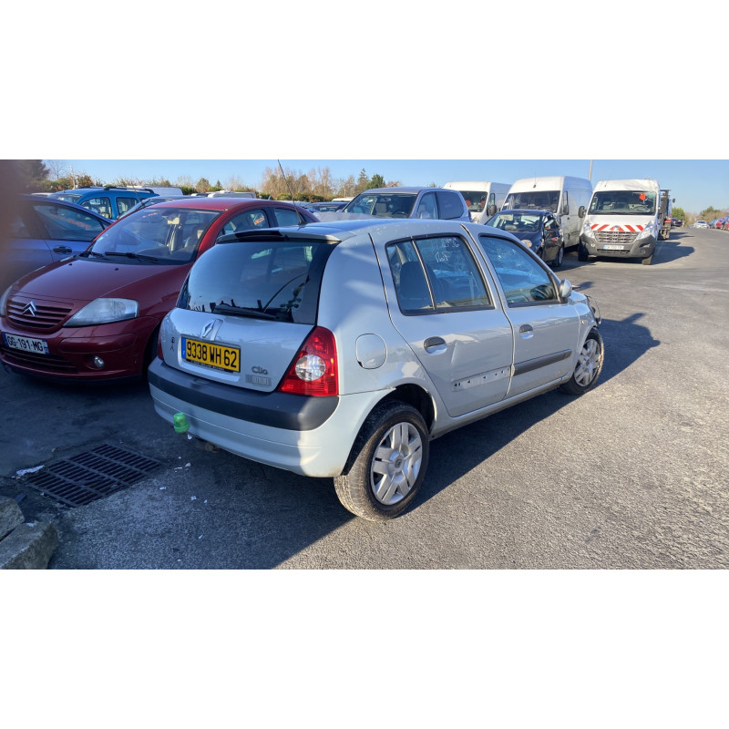 Pare choc arriere RENAULT CLIO 2 Photo n°7