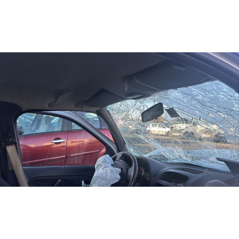 Pare choc arriere RENAULT CLIO 2 Photo n°18