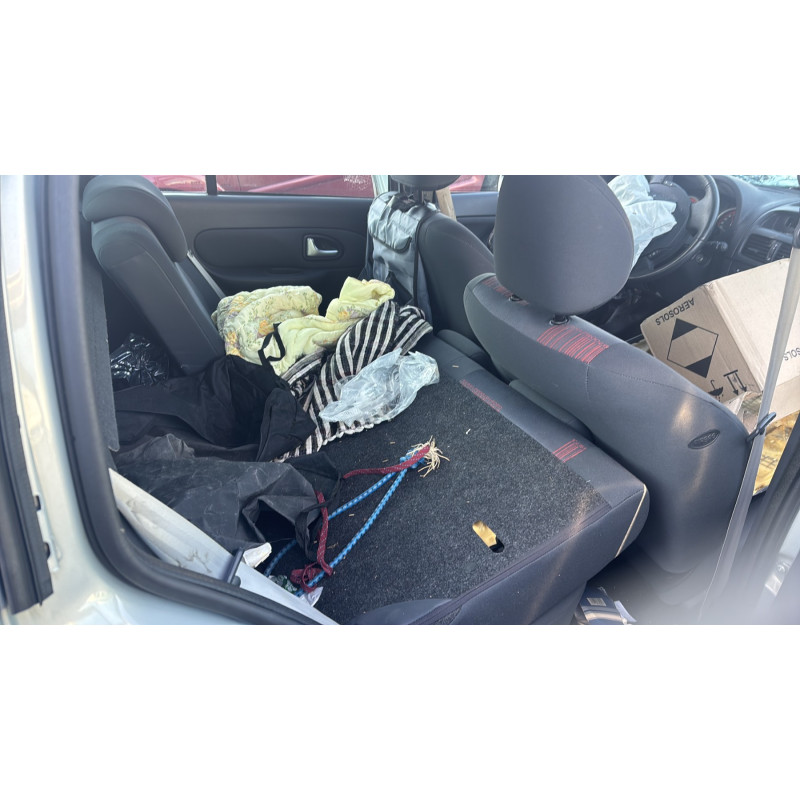 Pare choc arriere RENAULT CLIO 2 Photo n°20
