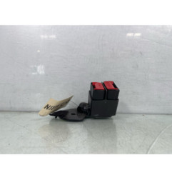 Attache ceinture arriere droit RENAULT CLIO 2 Photo n°1