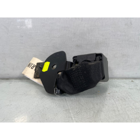 Attache ceinture arriere droit RENAULT CLIO 2