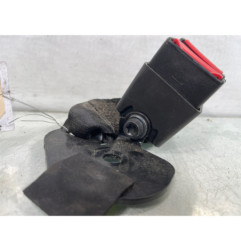 Attache ceinture arriere droit RENAULT CLIO 2